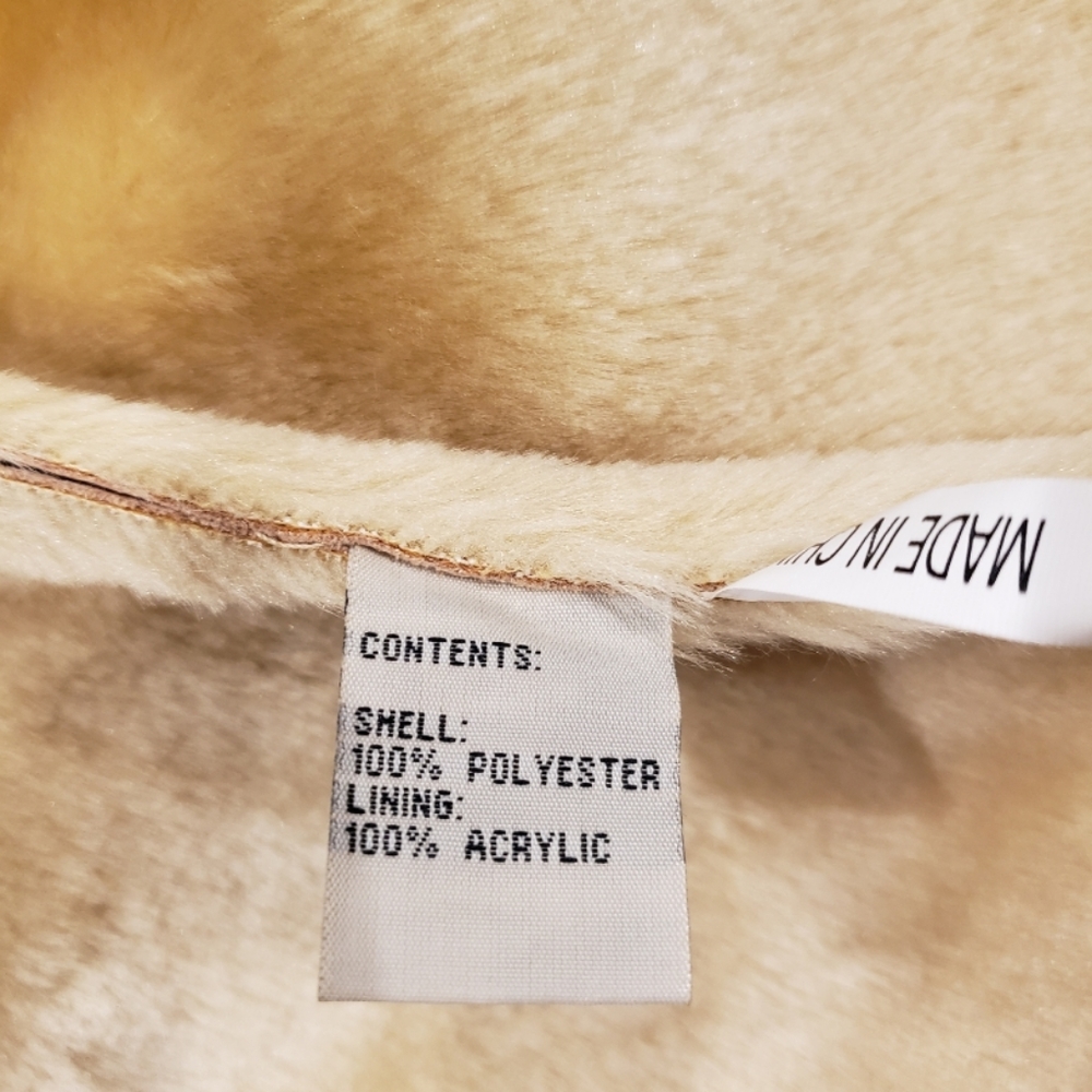 Vest - Picture 6 of 7